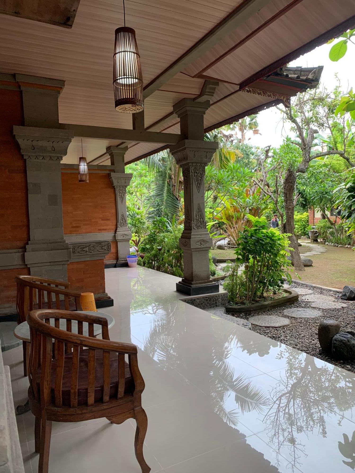 Three Brothers Bungalows & Villas Легиан Екстериор снимка